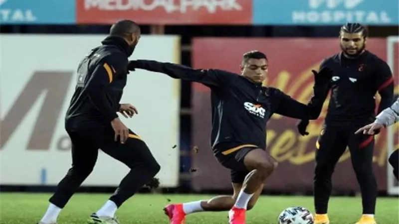 بالصور .. مصطفي محمد يتالق في المران الأول مع جالاتا سراي