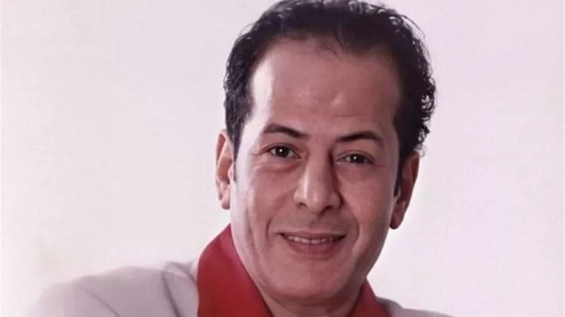 بعد بكائه بسبب تجاهل زملائه في الوسط الفني.. عادل الفار يدخل في غيبوبة