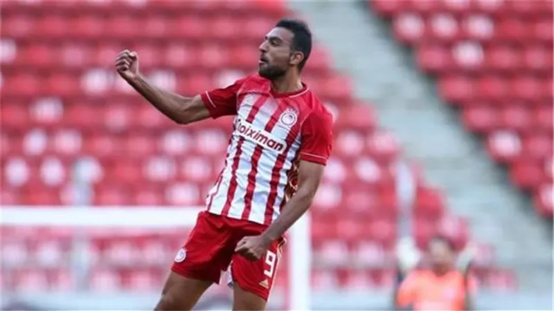 بمشاركة كوكا.. أولمبياكوس يكتسح بانيتوليكوس بثلاثية