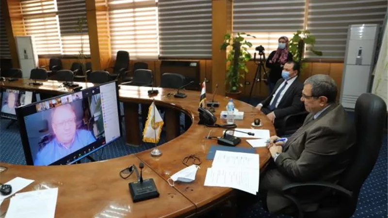 وزير القوى العاملة عبر الفيديو كونفرانس : الحكومة المصرية وقعت 18 اتفاقية لضمان حقوق البحارة