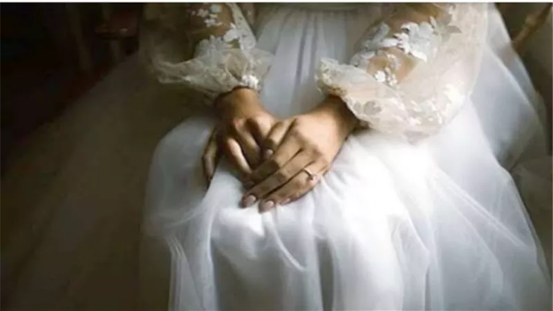 قبل لحظات من حفل الزفاف.. وفاة عريس داخل الحمام في ظروف غامضة
