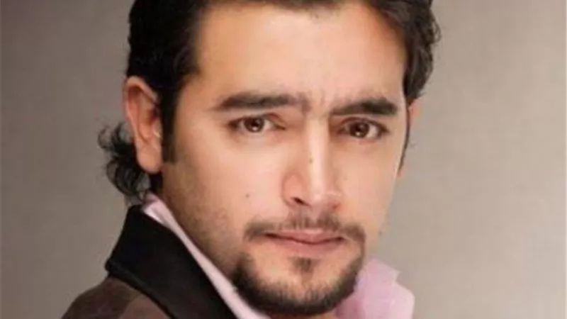 هاني سلامة يواصل تصوير ”بين السما والأرض” ويبحث عن بطلة بديلة لـ غادة عادل