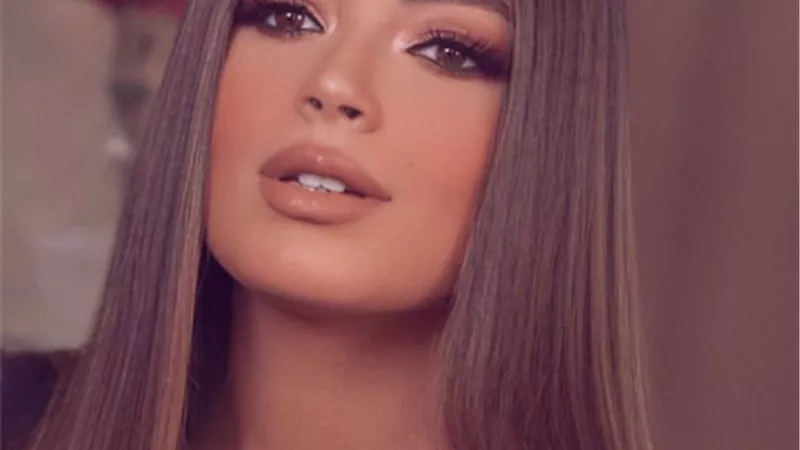 شاهد..  ليلي زاهر بإطلالة مثيرة في أحدث ظهور لها