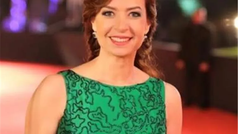 أصابتهم  في أماكن حساسة.. كيف قاومت منال سلامة  المتحرشين؟