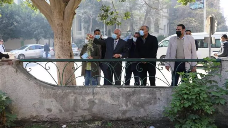 صور.. كيف فاجيء محافظ الجيزة سنتر تعليمي بالدقي؟