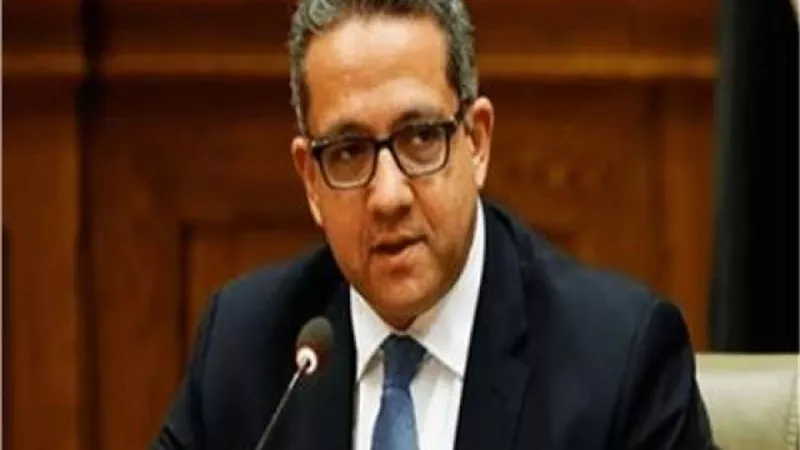 وزير السياحة يبحث مع سفيرى أسبانيا والفلبين تعزيز التعاون المشترك