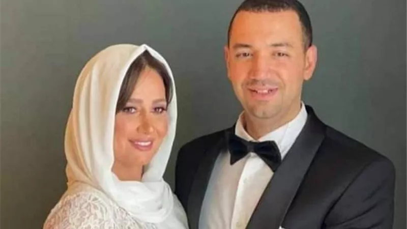 شاهد بالصور.. حلا شيحة ترتدي الحجاب في عقد قرانها على الداعية معز مسعود