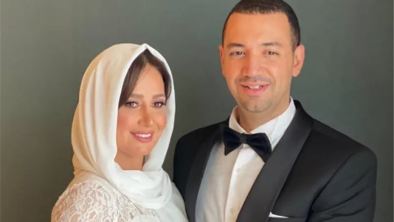 معز مسعود يجبر حلا شيحا على ارتداء الحجاب.. ويبعدها عن الوسط الفني