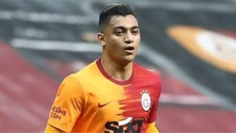 بالصور.. جالاتا سراي يقدم مصطفى محمد في مؤتمر صحفي
