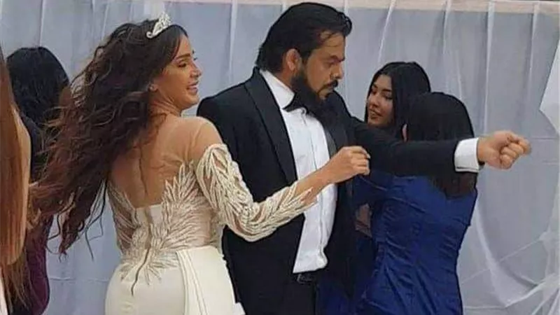 زواج منذر رياحنة من ممثلة شهيرة يشعل السويشال ميديا (فيديو)