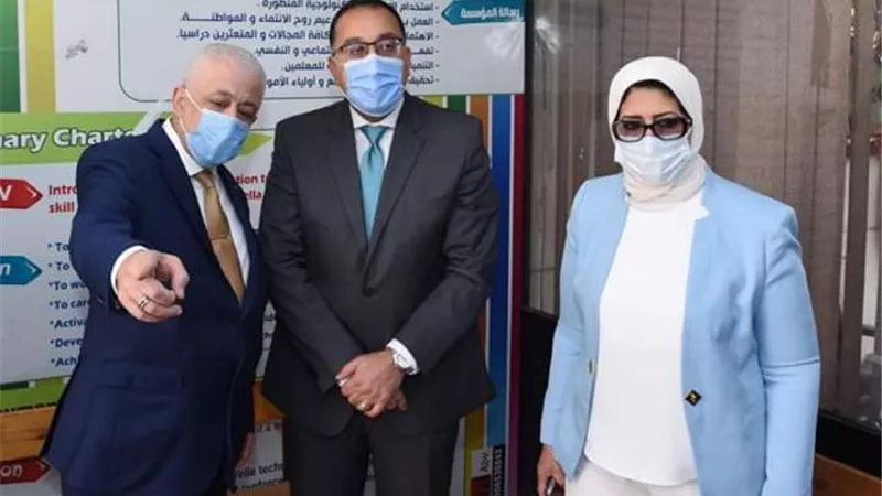 عاجل.. الحكومة تقرر تطعيم المعلمين بلقاح كورونا بعد الأطقم الطبية