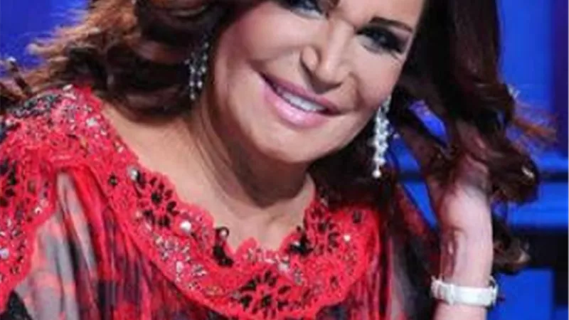 ادعو لها .. تطورات خطيرة في الحالة الصحية لنجوي فؤاد