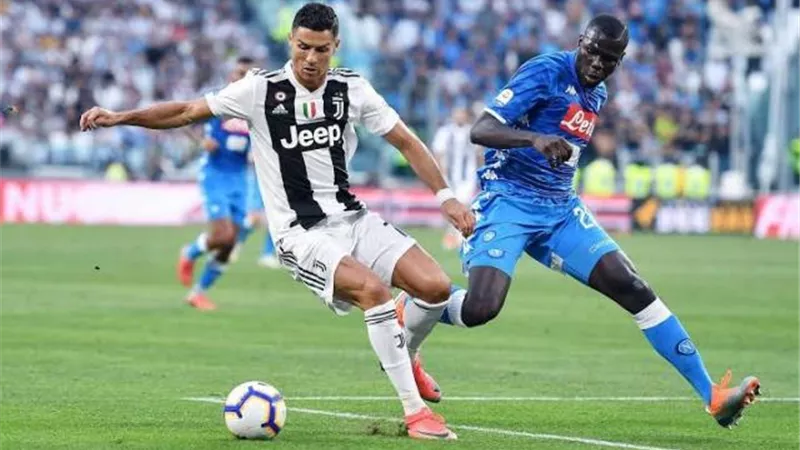 موعد والقنوات الناقلة لمباراة يوفنتوس ونابولي اليوم في الدوري الإيطالي