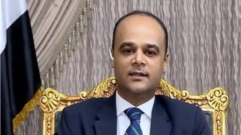 الحكومة تكشف موعد وصول جرعات مليونية من لقاحات كورونا