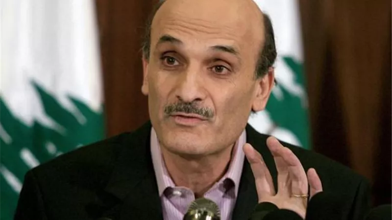 مؤكدا أنه الحل الوحيد للخروج من الأزمة..جعجع يطالب باستقالة عون