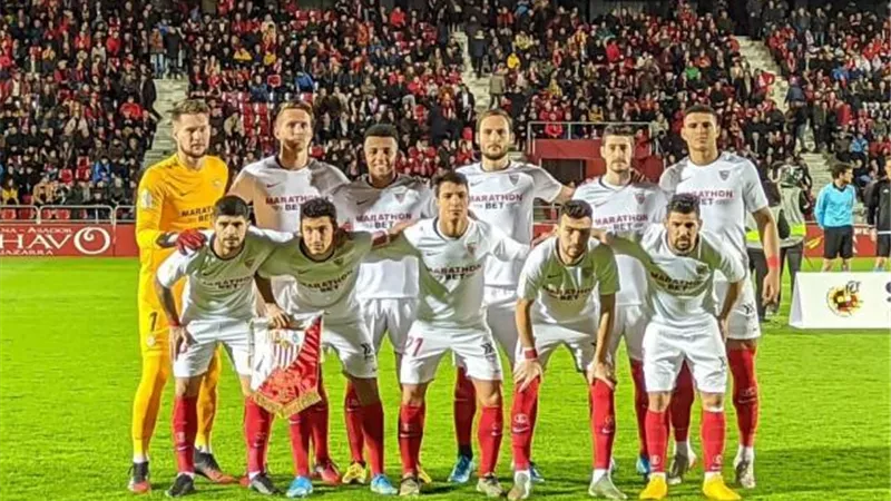 إشبيلية يتقدم على أوساسونا بهدف فى الشوط الأول