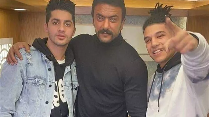 أحمد العوضي يروج لمهرجان ”الخديوي” من مسلسل ”اللي مالوش كبير” (فيديو)