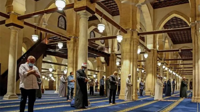 قرار عاجل من وزير الأوقاف الأردني بشأن صلاة الجمعة