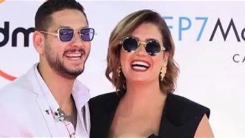 تكبره بأكثر من 15 عام.. انفصال هنا شيحة عن نجل شقيق إلهام شاهين