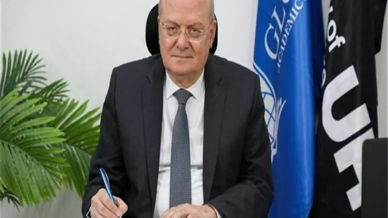 وزير التعليم العالي ينعي الدكتور خالد عبد الباري الرئيس الأكاديمي لجامعة هيرتفوردتشاير
