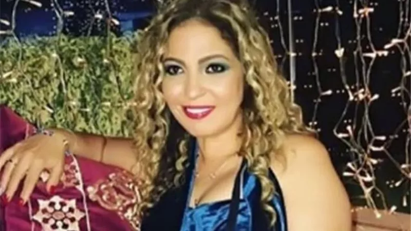 تعرضت للاختطاف.. وتزوجت لمدة 3 ساعات.. حكاية الفنانة نهلة سلامة التي ألقت والدها الفنان الشهير في الشارع