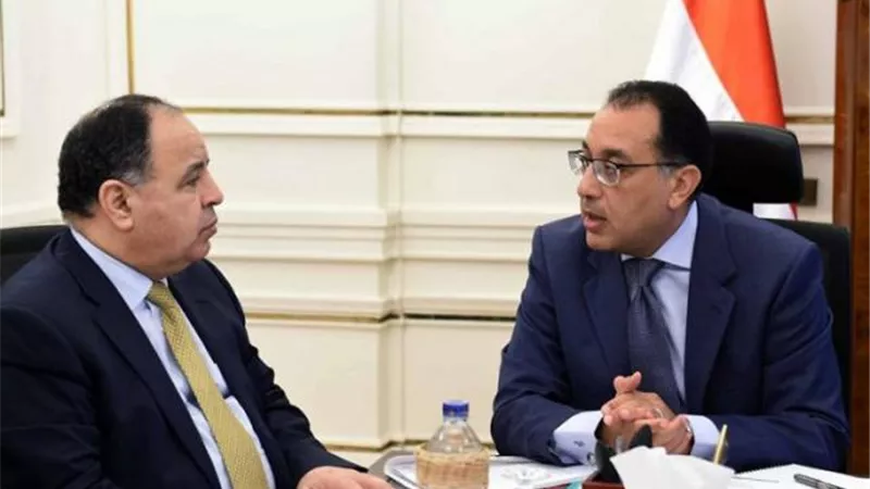 كما انفرد الموجز.. الحكومة تؤجل العمل بقانون رسوم الشهر العقاري