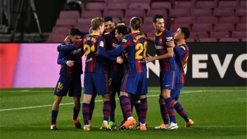 سبورت: القوات الكتالونية تقتحم نادي برشلونة.. تعرف على السبب