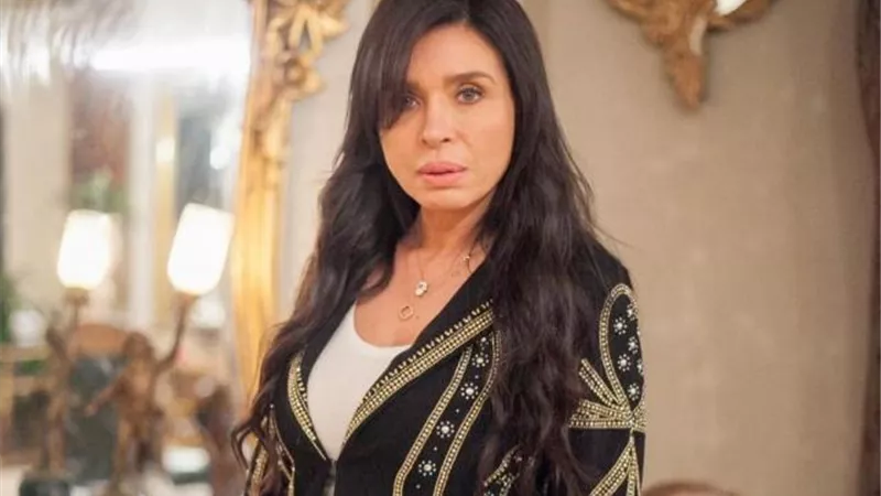 دينا بإطلالة مثيرة في أحدث ظهور لها بعد تعافيها من كورونا