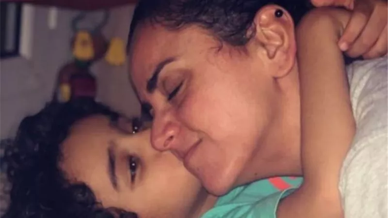علا رشدي تحتفل بعيد ميلاد ابنها: ربنا يحميك من كل شر