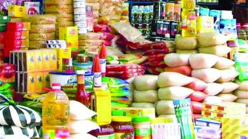 ضخ 5000 طن من السكر و4000 طن من الزيت يوميا على بطاقات الدعم