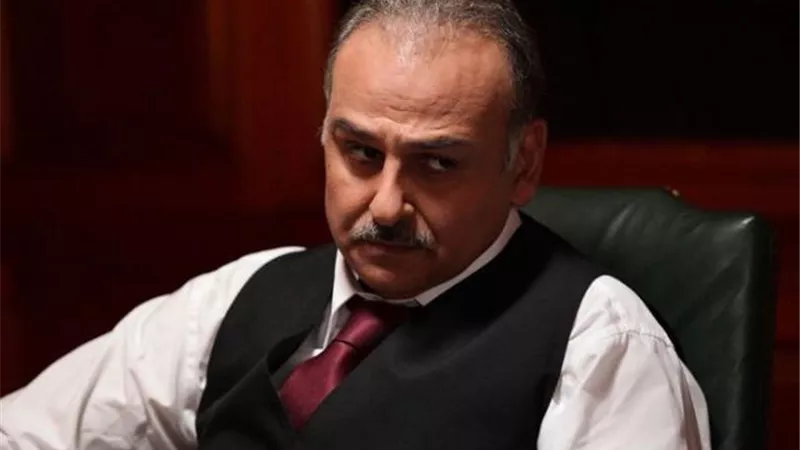 جمال سليمان يصور مشاهده في مسلسل ”الطاووس” لعرضه في رمضان
