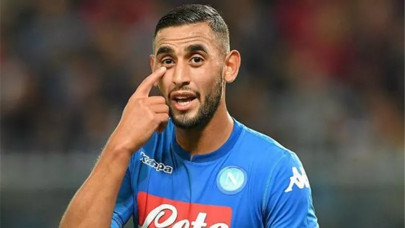 فوزي غلام لاعب نابولي يخضع لجراحة أخرى في الركبة