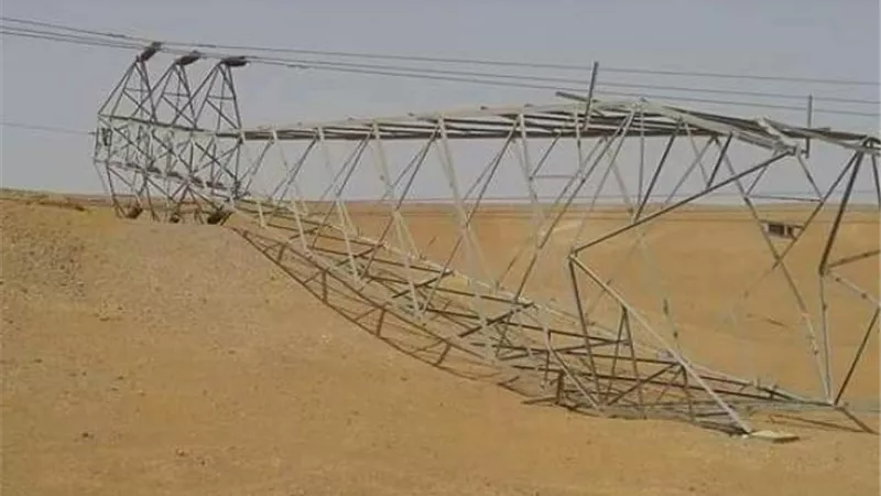 سقوط 8 أبراج كهرباء بمركز النجيلة يتسب في قطع التيار عن هذه المناطق