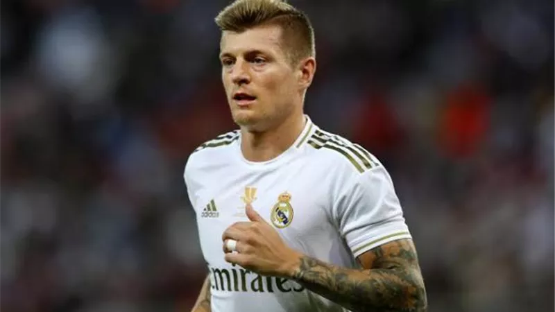 توني كروس يتوج بجائزة لاعب شهر فبراير في ريال مدريد