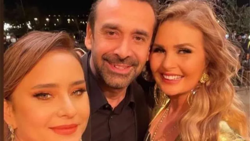 نيللي كريم برفقة كريم عبد العزيز من حفل عيد ميلاد يسرا
