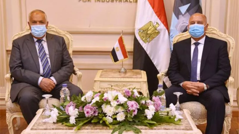 وزير النقل يبحث مع التراس الموقف التنفيذى لعدد من المشروعات المشتركة