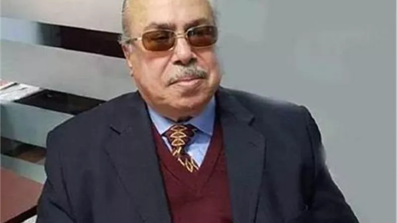 بعد وفاته بـ«كورونا».. كيف شٌيعت جنازة الكاتب الصحفي عباس الطرابيلي؟