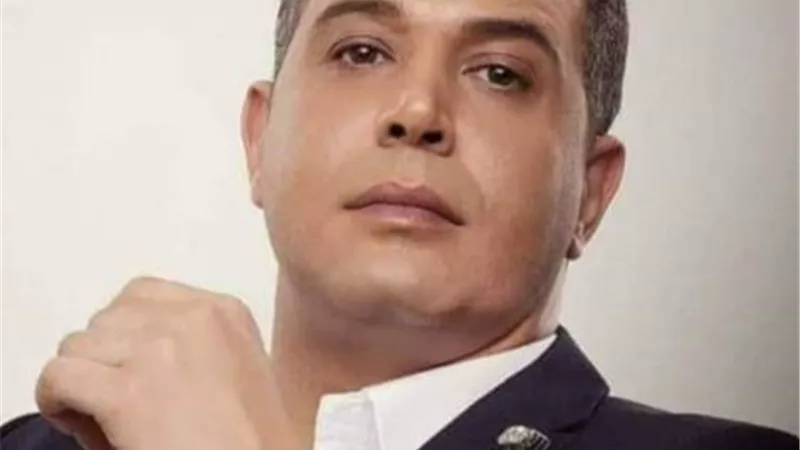فصلت من العمل وتلقت تهديدات.. تطورات خطيرة يكشفها مصطفي درويش عن صاحبة فيديو المتحرش