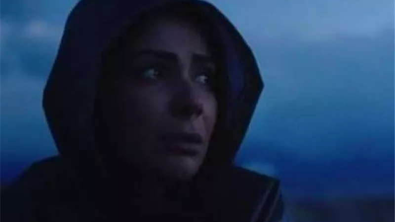 منى زكي بالحجاب في البرومو الرسمي لمسلسل ”لعبة نيوتن”