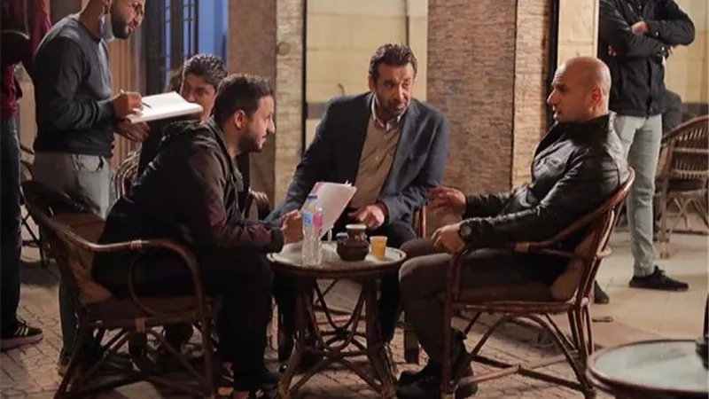 كريم عبد العزيز وأحمد مكي في صورة جديدة من كواليس ”الاختيار 2”
