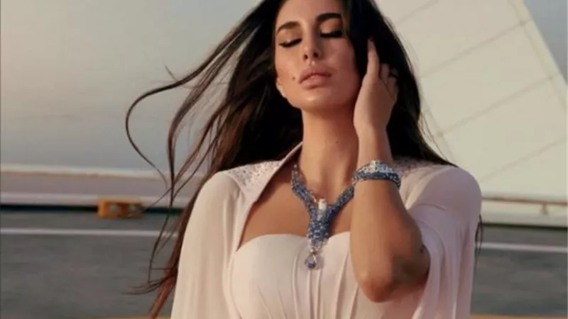 ياسمين صبري: ”المكسيكية ماريا فيليكس هي صاحبة تصميم أغلى عقد في العالم”