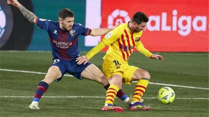موعد مباراة برشلونة وهويسكا والقنوات الناقلة