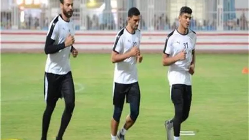 أيمن الطويل يعقد جلسة مع ثلاثي حراس مرمى الزمالك