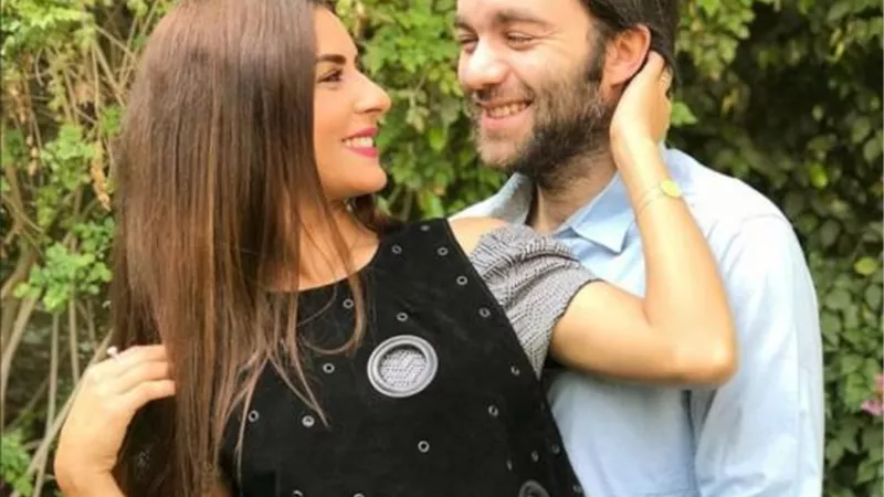 بعد تعافي زوجها ريهام أيمن تصاب بڨيروس كورونا.. وهذه تطورات حالتها الصحية