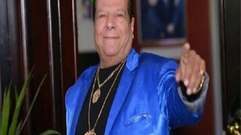 غنى للإخوان وللثورة وللرئيس السيسي..وساند فلسطين.. وهاجم إسرائيل وداعش.. وغير اسمه لهذا السبب.. حكايات شعبان عبدالرحيم