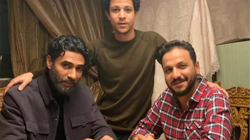 محمد علاء وأحمد داش وبيتر ميمي في كواليس تصوير ”الاختيار 2”