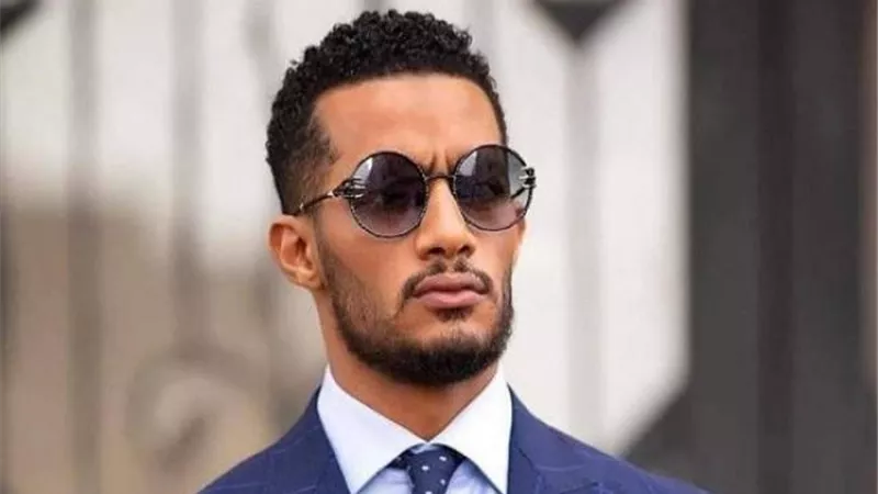 بالفيديو.. معجبة تفقد الوعي بسبب محمد رمضان.. شاهدوا ماذا فعل