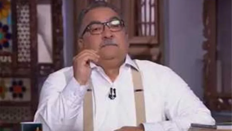 سقوط الأستديو .. إبراهيم عيسى يتعرض لحادث خطير