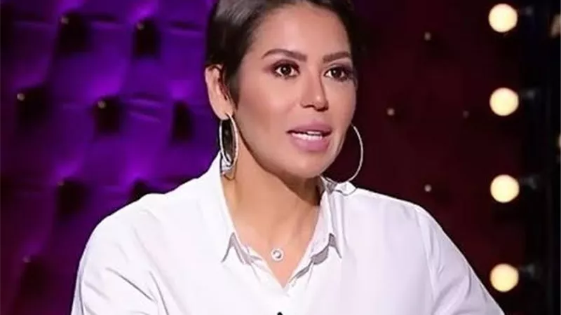 لقاء الخميسي تتعرض لأزمة كبيرة بعد افتتاح مطعمها الجديد.. اعرف الحكاية