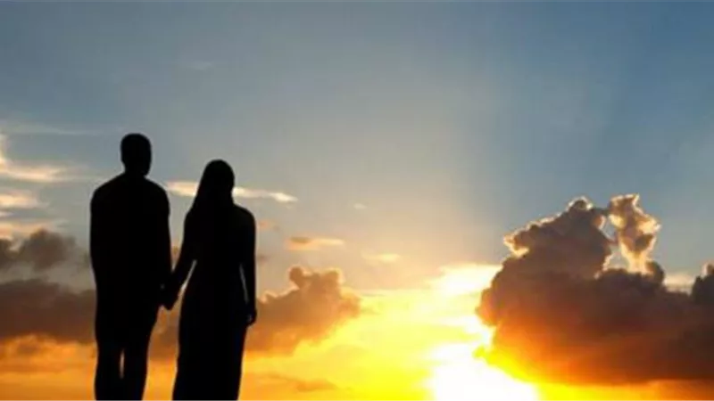 ما هي وصايا الرسول للزوجين لحفظ علاقتهما؟.. مركز الأزهر يجيب